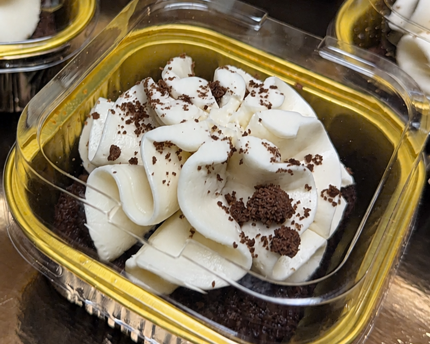 Flower Square Mini Cakes